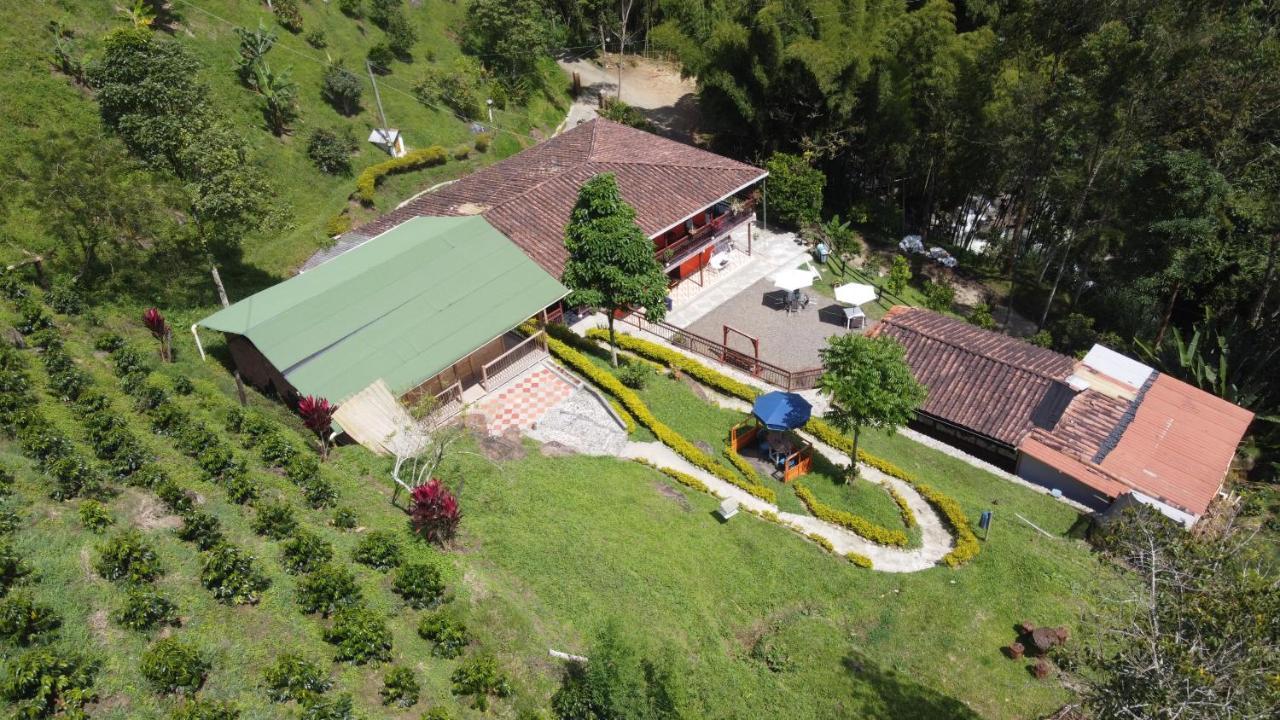 Hotel Orillas del Pizano Jardín Exterior foto