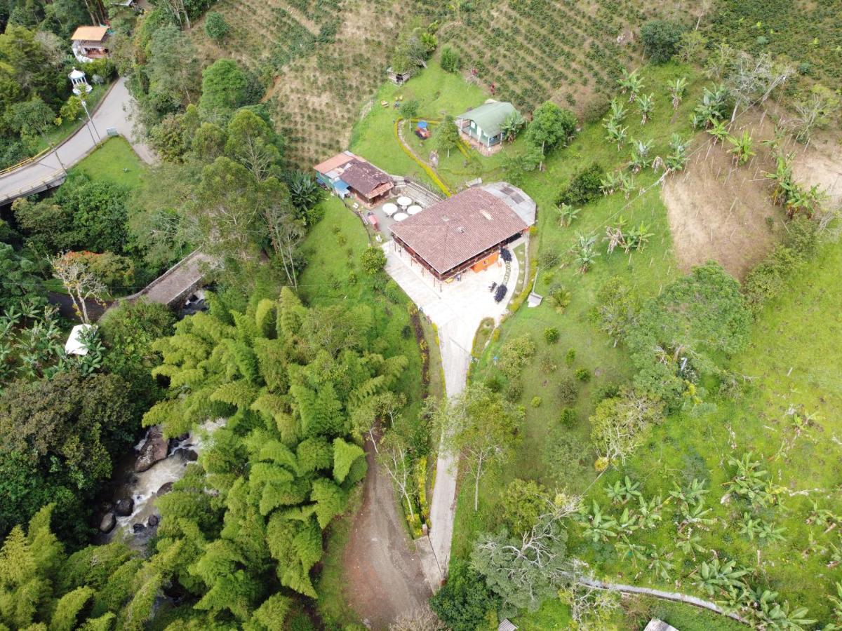 Hotel Orillas del Pizano Jardín Exterior foto