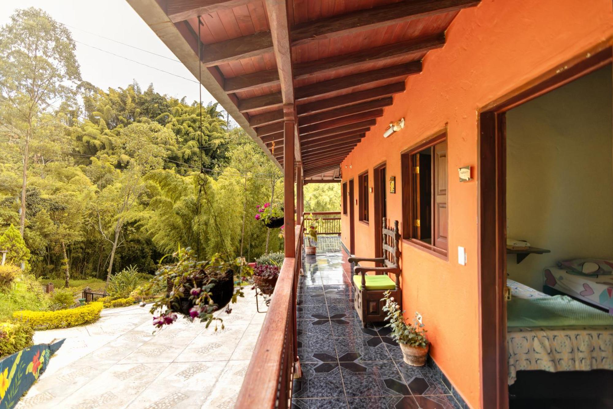 Hotel Orillas del Pizano Jardín Exterior foto